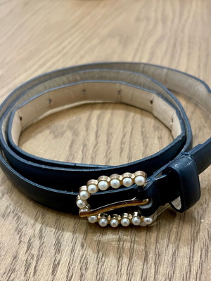 Belt thin blue with pearls used, size 100
