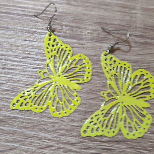 Hanging earrings new, yellow metal