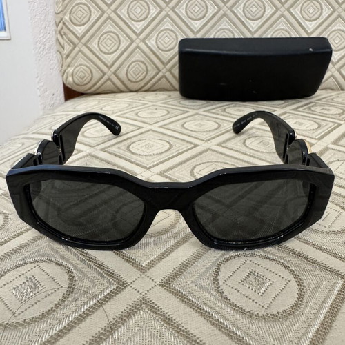 Versace Unisex Sunglasses used, black