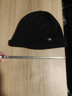 North Face hat size S new, black