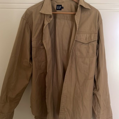 Gap beige shirt large like new