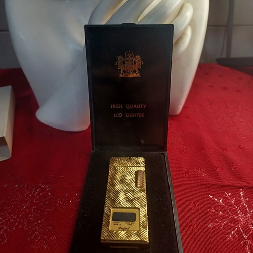 Lcd Gold Lighter with Clock and Date like new