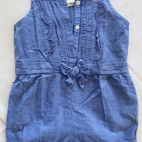 Baby clothing set like new with H&M and Mothercare tops and shorts
