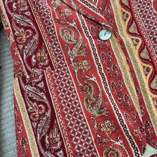LAURÉL vintage (80s) summer blazer used with amazing details