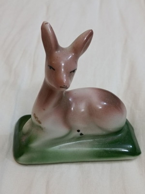 Vintage Bulgarian porcelain figurine deer like new
