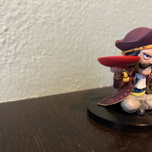 One Piece mini figure 7 cm used with base
