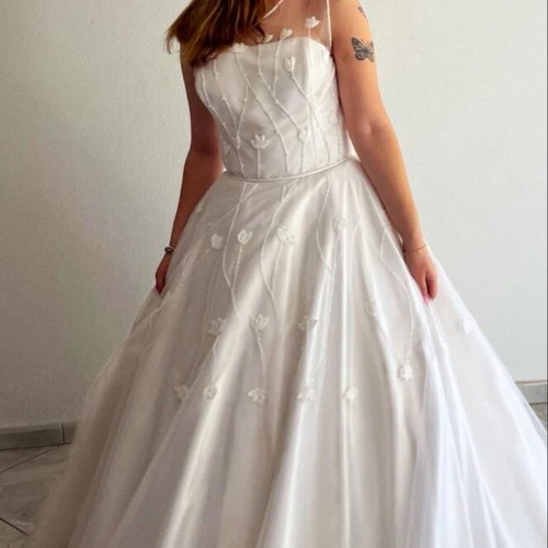 Wedding dress large one-piece like new, white