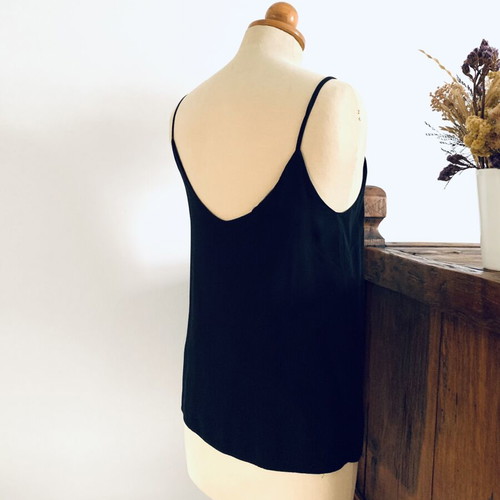 Philosophy black top like new, size S