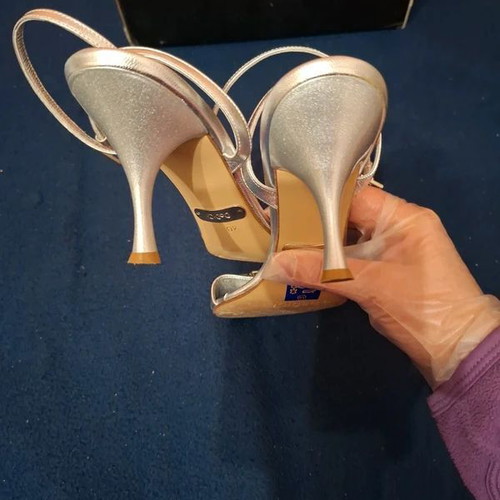 Elegant sandals like new, silver, size 40