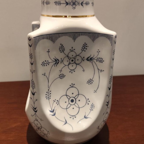 Limoges porcelain vase like new with blue decoration and gold details