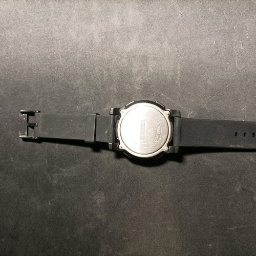 Skmei smart watch water resistant like new