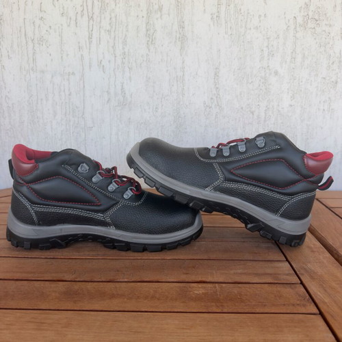 Bellota leather safety shoes size 43