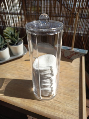 Acrylic case for cotton pads and makeup removal