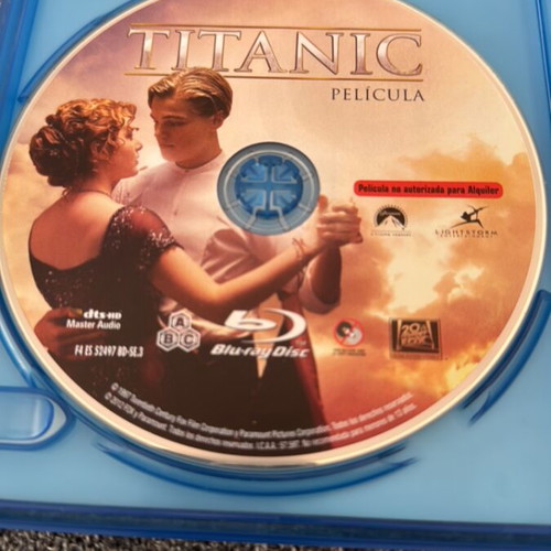 Titanic Blu-ray like new with English, Italian and Spanish subtitles