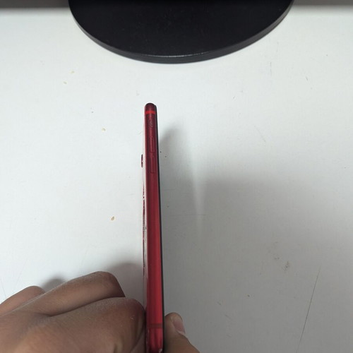 iPhone SE 2020 used, broken back, no SIM tray, no touch ID, no home button