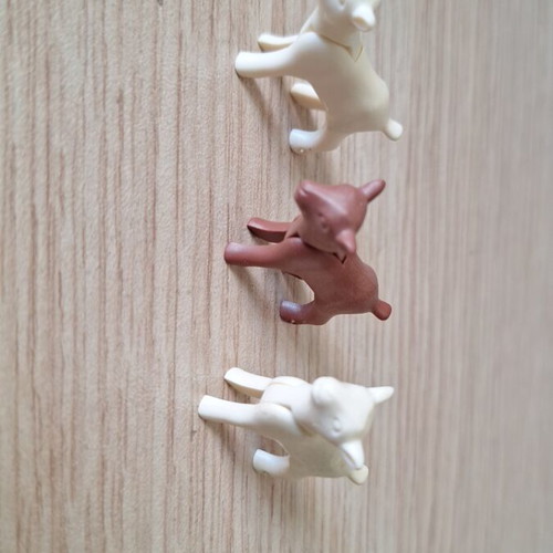 Playmobil animal figures set like new, 32 pieces