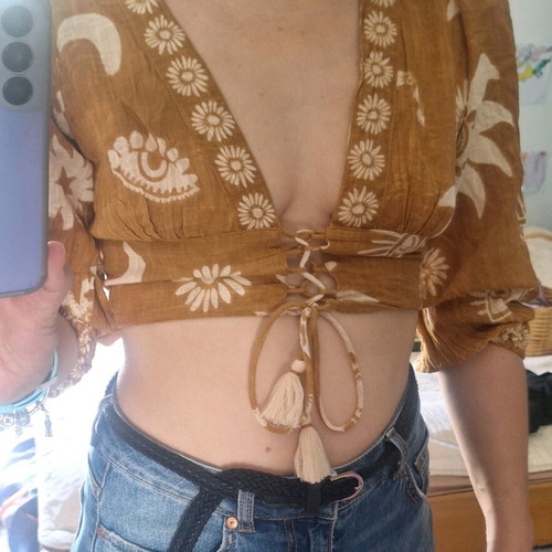 Fullah Sugah top new, airy crop top with patterns