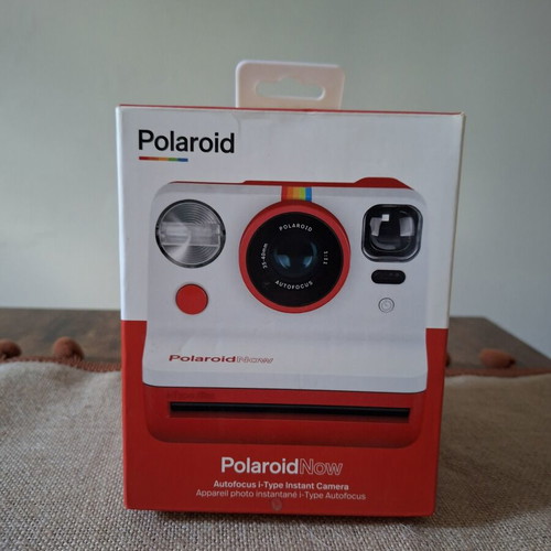 Polaroid Now Autofocus i-Type Instant Camera like new, white/red