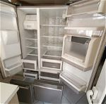 Ψυγείο τετράπορτο Samsung ντουλάπα