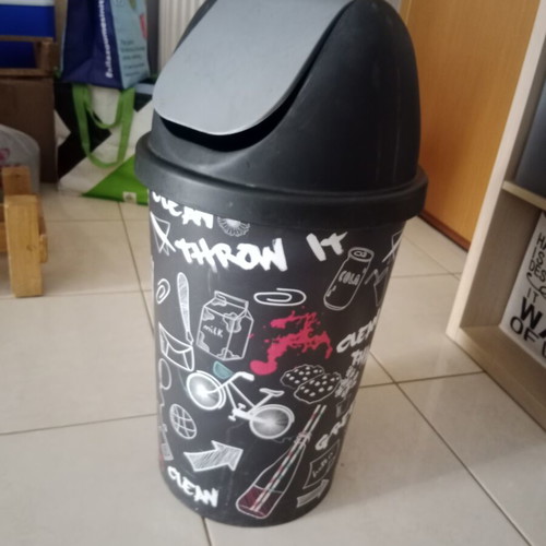 Trash bin 50 liters with designs, Leroy