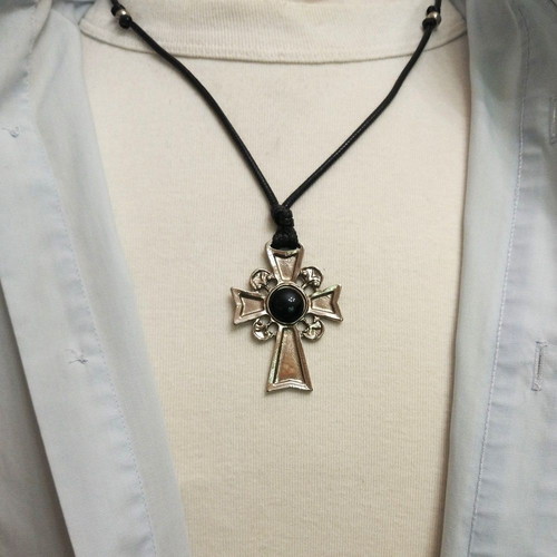 Men's pendant with Anglo-Saxon cross
