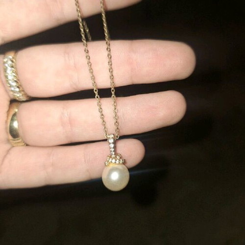 Swarovski necklace like new