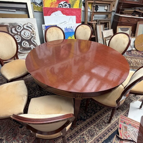 Saridis Extendable Dining Table with 8 Chairs like new