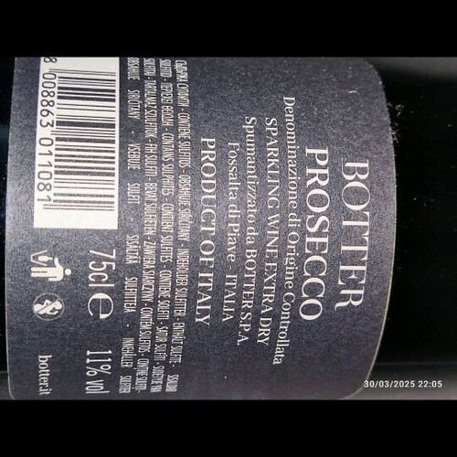Collectible drinks used, pack with liqueur, vodka, sparkling wines