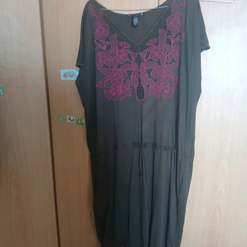 Makó dress like new, plus size, gray with purple embroidery and belt