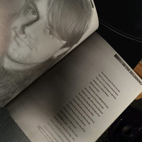 Metallica book used, the band's story in English