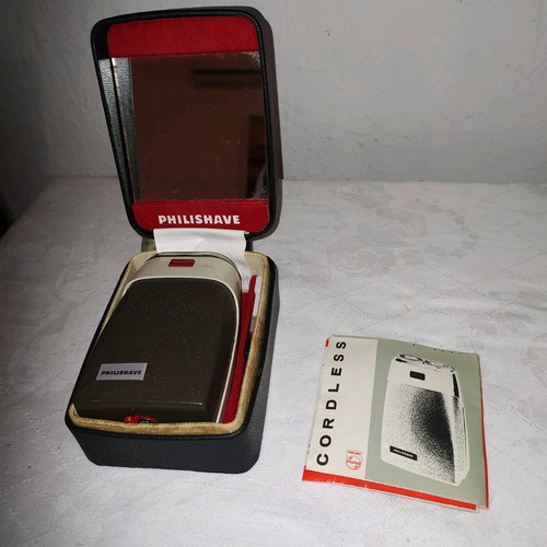 Philisave shaver from the 1960s used, functional