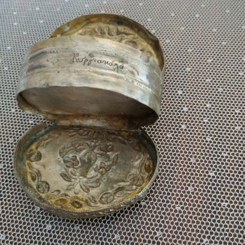 Tobacco box collectible handmade tin used