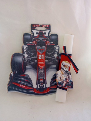 Formula 1 wooden candle back and candle like new with keychain