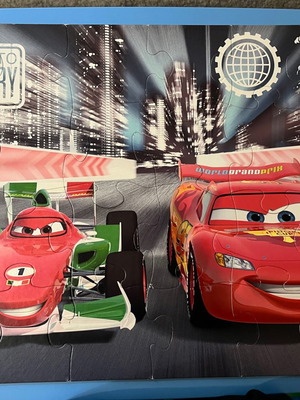Παιδικό παζλ Cars2 Disney μεταχειρισμένο, Ravensburger 70x50