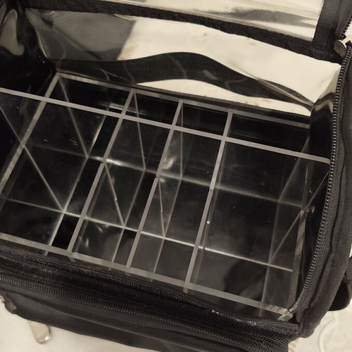 Wheeled Beauty Case with Acrylic Dividers like new