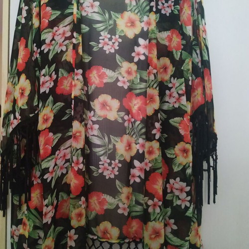 Kimono multicolor like new, free size beachwear cover-up