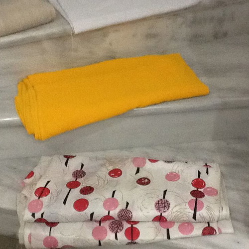 Fabrics and gift 3 pieces new, total 4 pieces