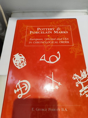 Pottery & Porcelain Marks βιβλίο σαν καινούργιο, σήματα κεραμικών και πορσελάνης