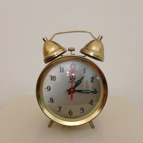 Treasure wind-up alarm clock vintage, used