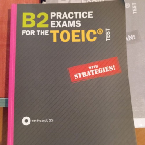 B2 Practice Exams for the TOEIC Test like new with 5 CDs