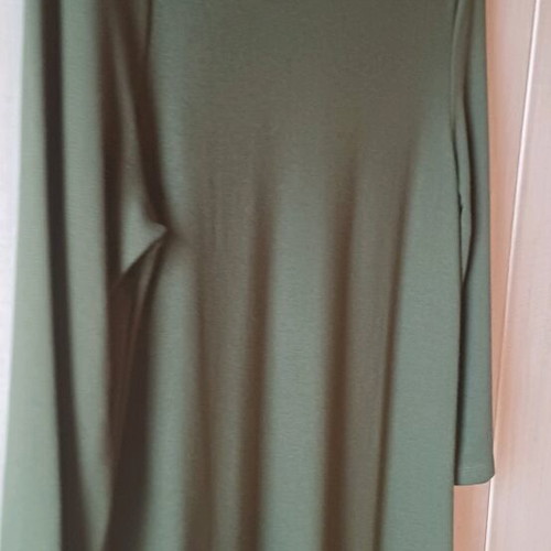 Everyday dress green-khaki with three-quarter sleeves like new