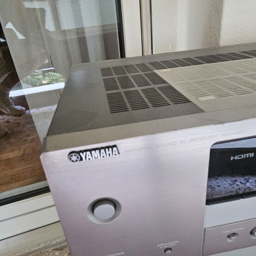 Yamaha amplifier with Sony 5.1 speakers used for home cinema
