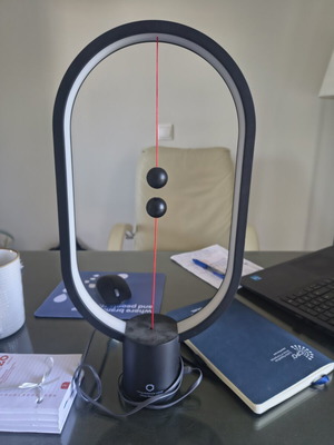 Allocacoc Magnetic Lamp like new