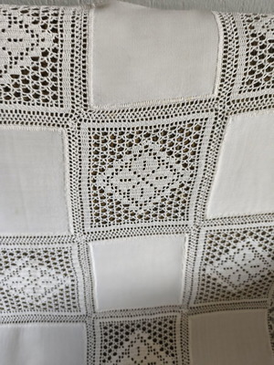 Handmade tablecloth like new