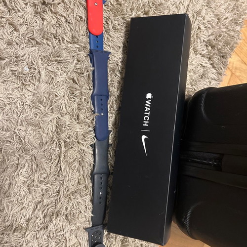 Apple Watch Series 6 44mm used with 4 Nike straps