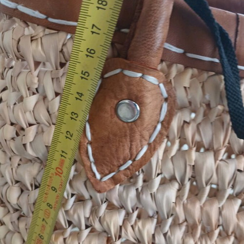 Straw city handbag like new, beige and brown