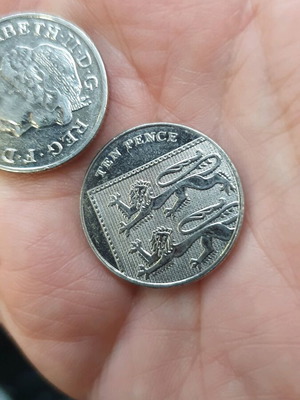 Collectible 10 Pence Coin 2011 United Kingdom like new