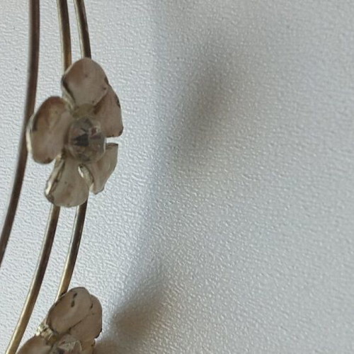 Children's headband with flowers and rhinestones silver, like new