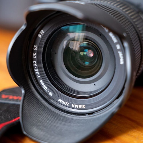 Sigma DC 18-200mm Lens for Sigma SA Camera used, compact zoom with optical stabilizer