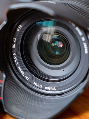 Sigma DC 18-200mm Lens for Sigma SA Camera used, compact zoom with optical stabilizer
